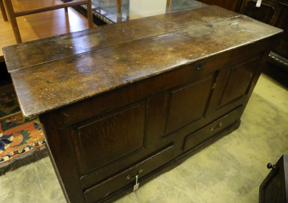 An 18th century oak mule chest, width 146cm depth 55cm height 80cm